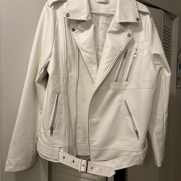 White PU Leather (Vegan) Biker Jacket, NWOT, Mens or Women’s XXL - Picture 2 of 6